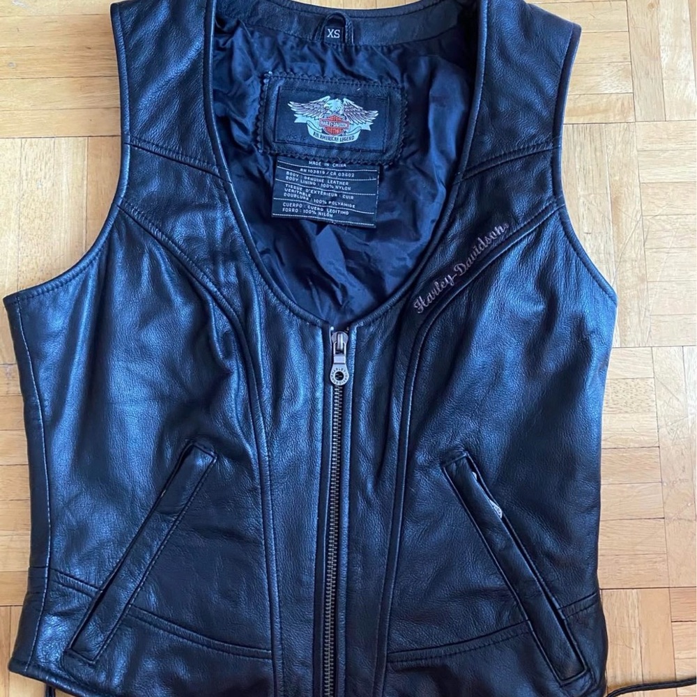 Harley-Davidson Women's Black Leather Zip Vest